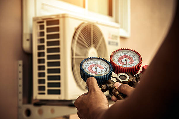 Professional Ac Installation technician working in Bellefontaine, OH